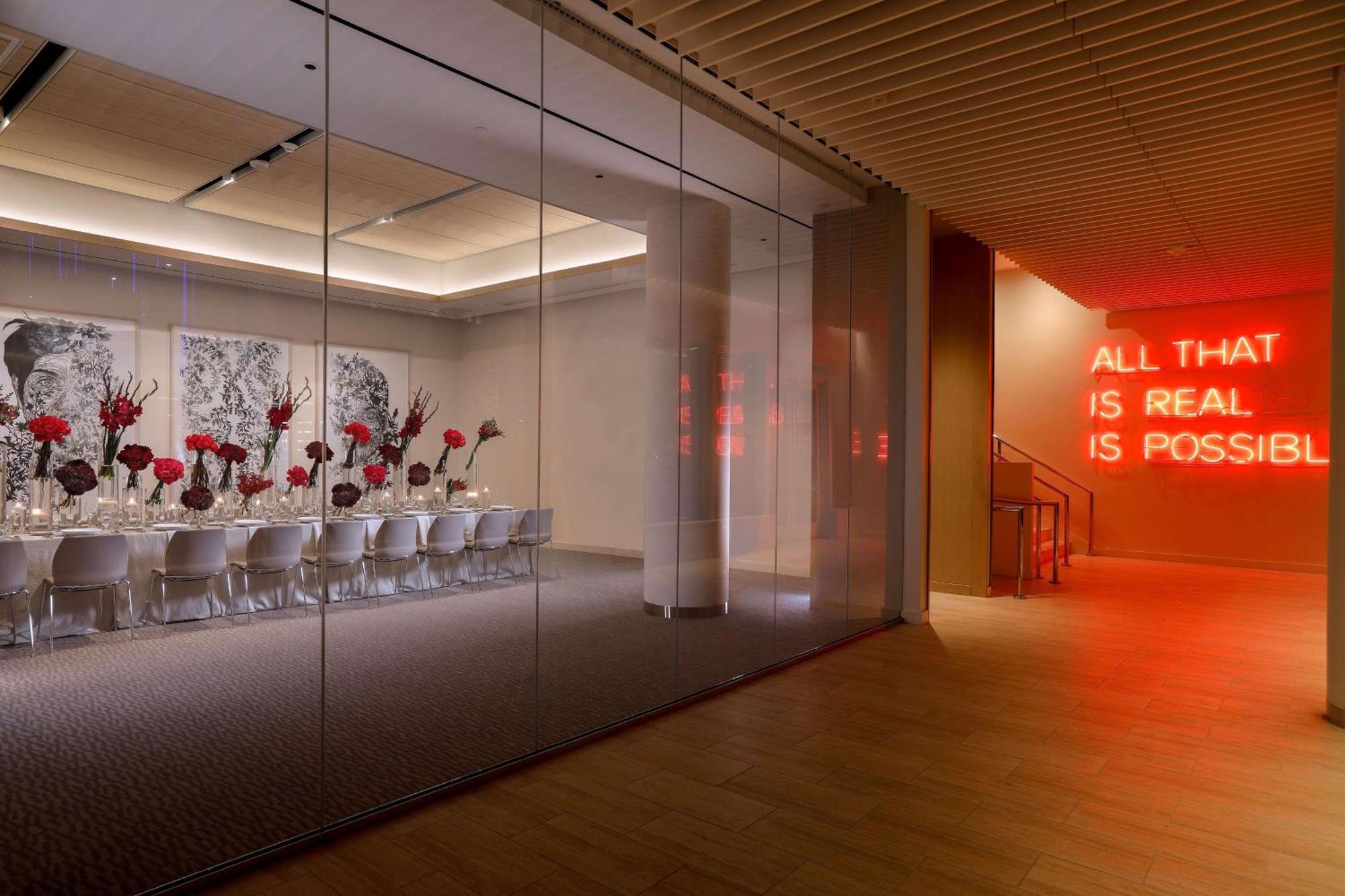 Hall Arts Hotel Dallas, Curio Collection By Hilton Exterior foto