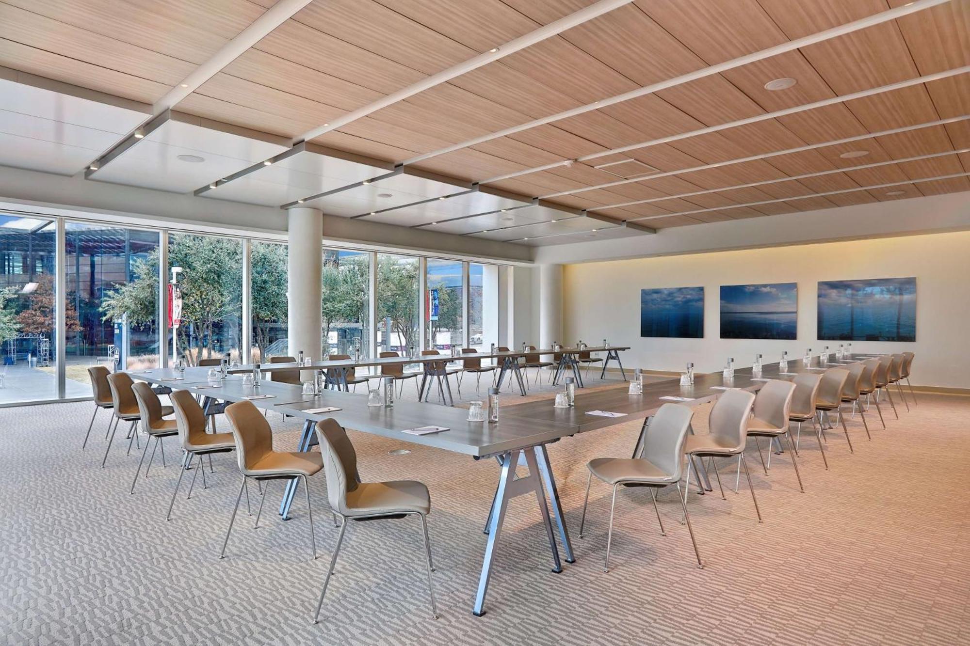 Hall Arts Hotel Dallas, Curio Collection By Hilton Exterior foto